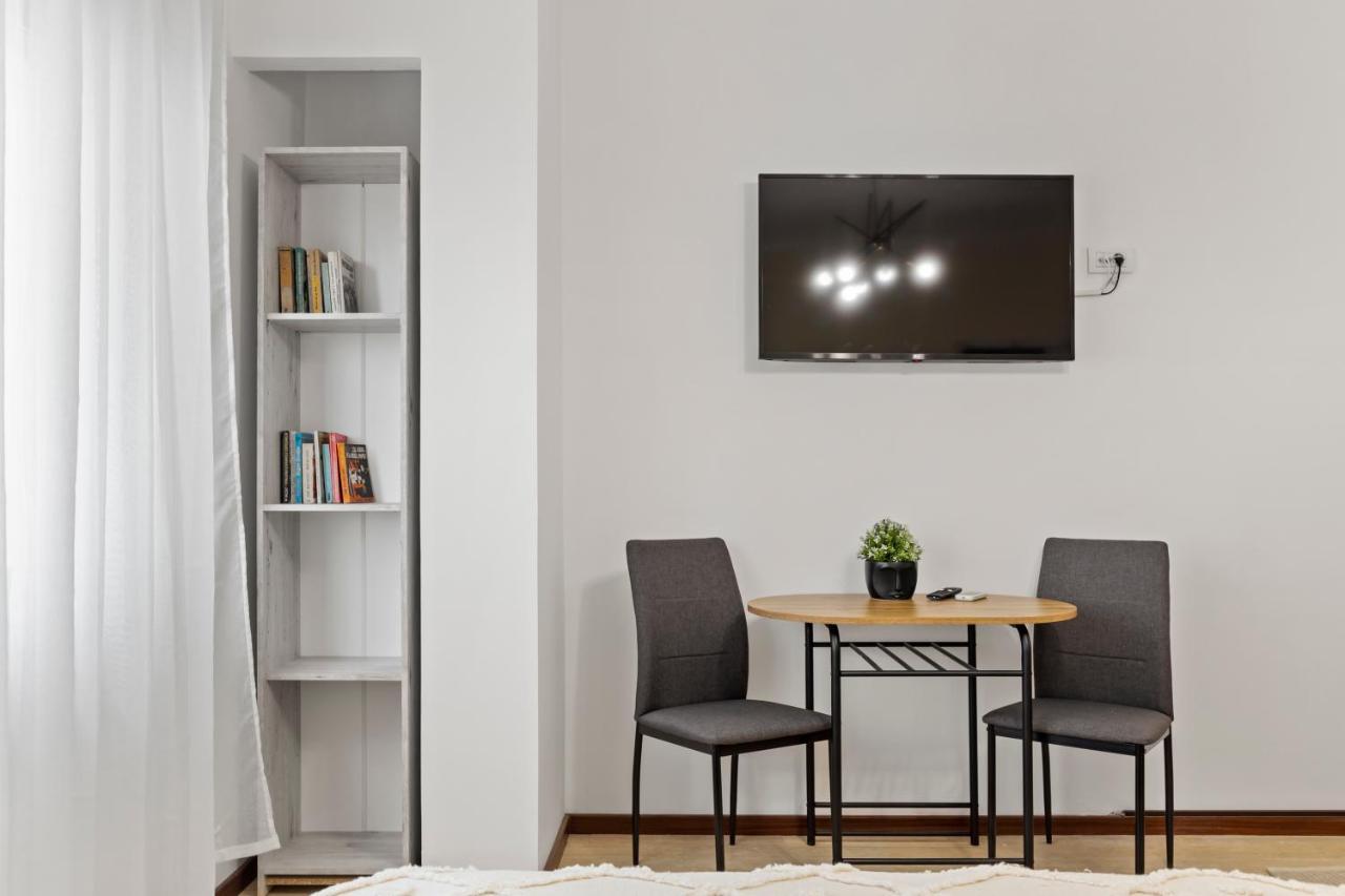 Upscale Studio, Walking Distance From The Old Town Bucarest Exterior foto