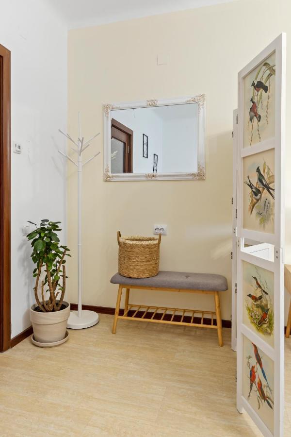 Upscale Studio, Walking Distance From The Old Town Bucarest Exterior foto